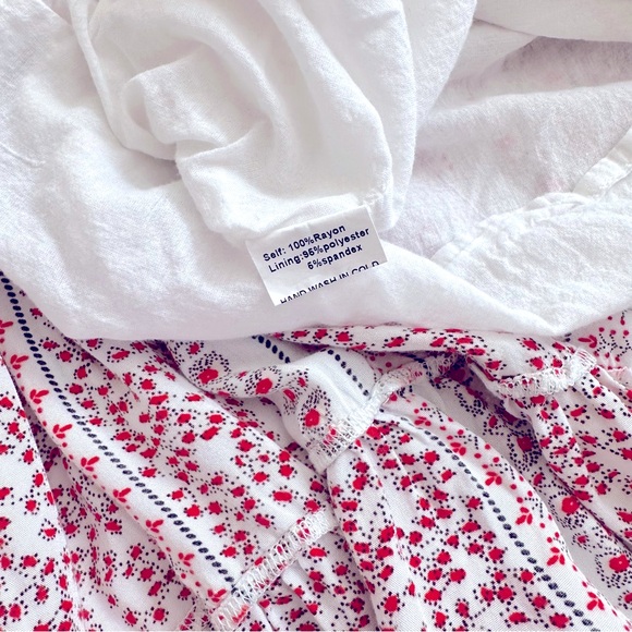 Hello Honey Tiered Floral Midi Dress Size M/L - Picture 8 of 8